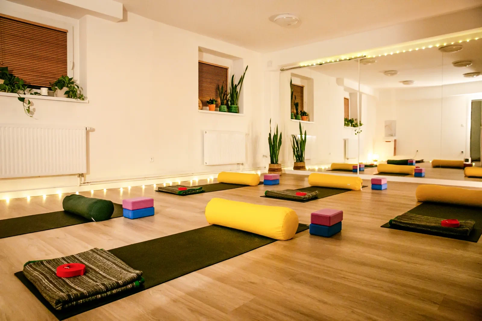 Joga integralnie - ŚRODY 20:00-21:15